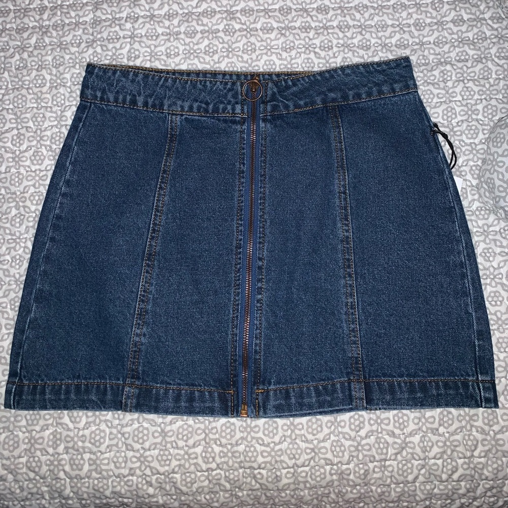 BRAND NEW Forever 21 Denim Collection Jean Skirt